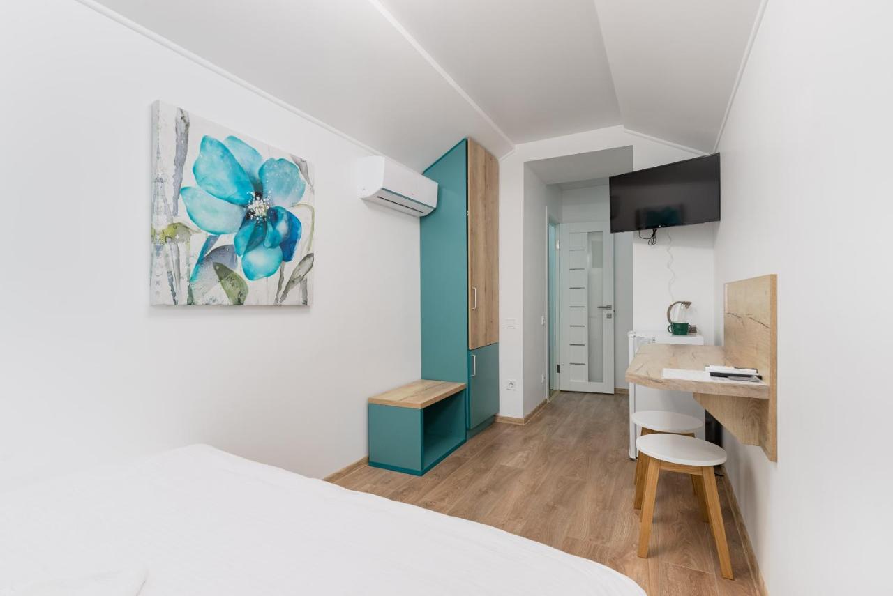 Apartments On Chaykovskogo 16 Odessa Esterno foto